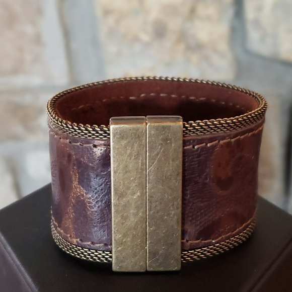Streets Ahead Jewelry - CUFF - Chocolate Brown Embossed Italian Leather w/Brass Mesh